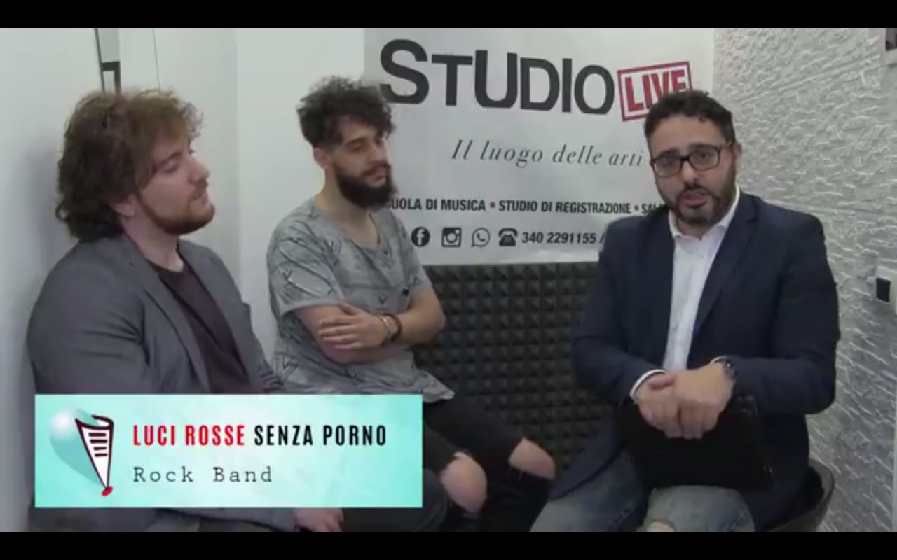 Luci Rosse Senza Porno Centralmente